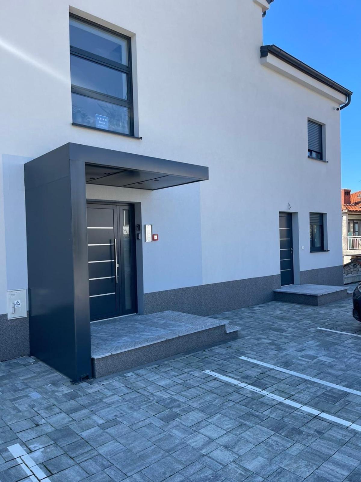 Rijeka Relax Apartment With Parking Luaran gambar